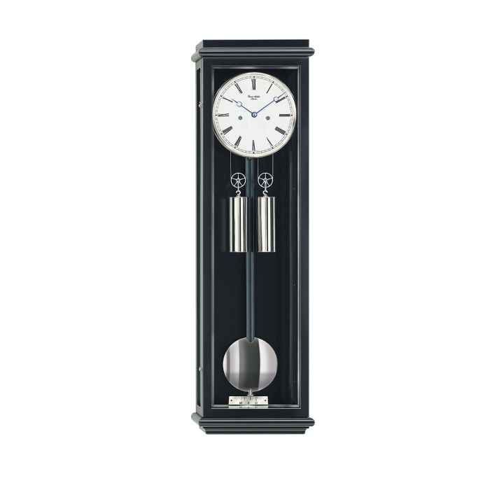 Classica S 70 mit römischem Zifferblatt – elegante Wandpendeluhr von Erwin Sattler in Schwarz