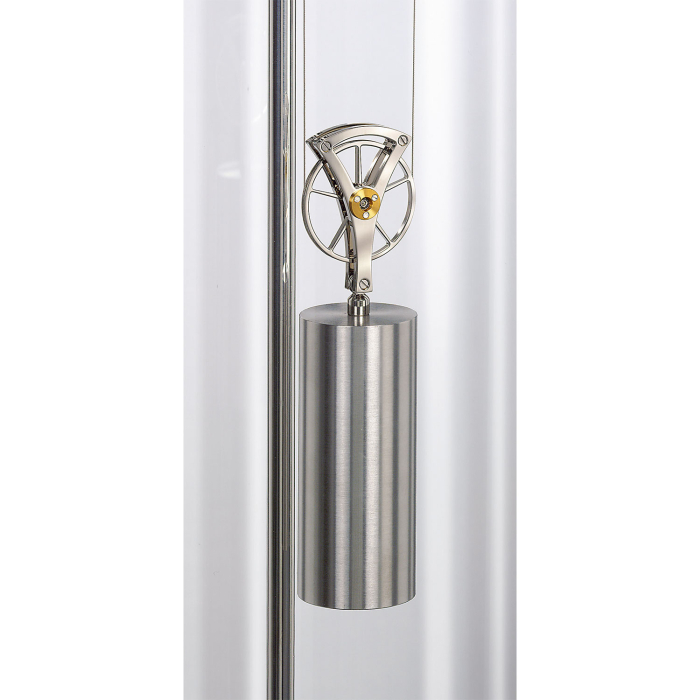 Massives Edelstahlgewicht der Columna Temporis im Glasgehäuse – Präzisionsarbeit aus München