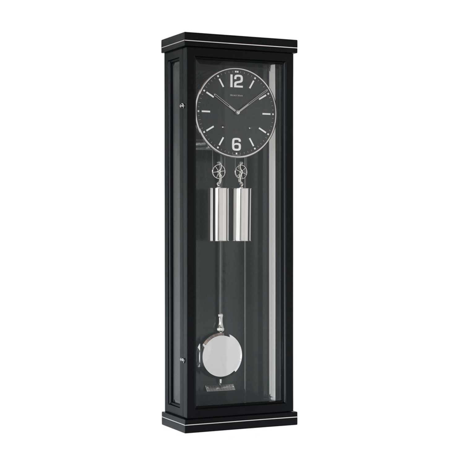 Helmut Mayr Regulator R1690 in schwarzem Holzgehäuse mit schwarzem Zifferblatt, elegante Wanduhr als Gewichtsregulator mit silbernen Gewichten und Pendel.