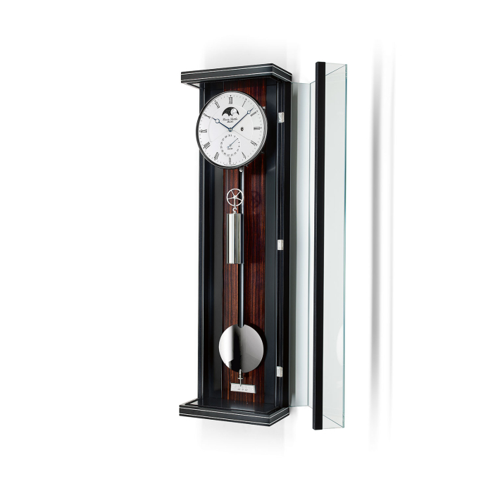Seitliche Ansicht der Erwin Sattler Opus PMD 70 mit geöffnetem Glasgehäuse und hochwertigem Makassar-Holzdekor