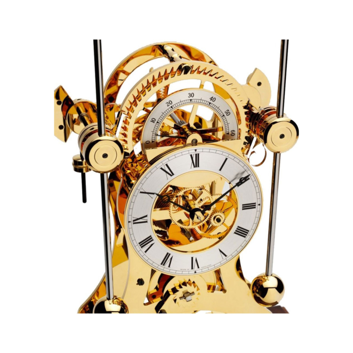 Zifferblatt der Comitti The Navigator Gold Mahagoni mit römischen Ziffern und offenem vergoldeten Uhrwerk.