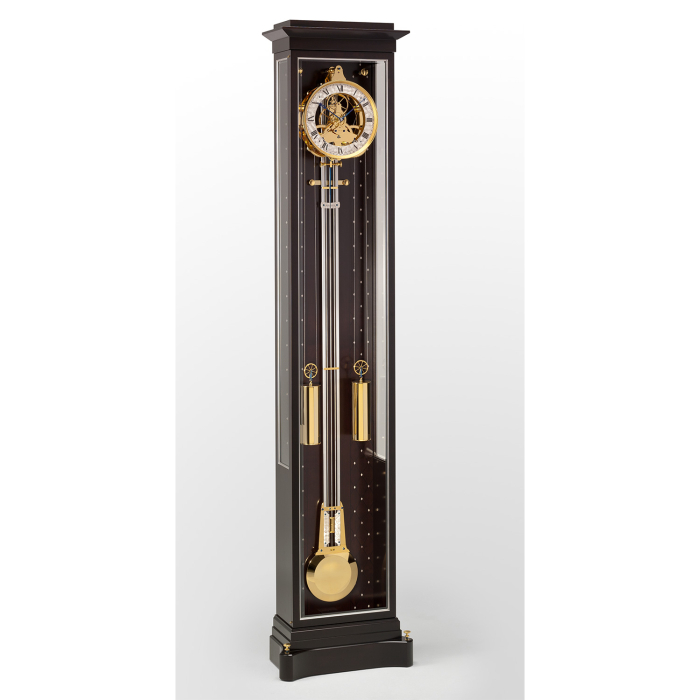 Matthias Naeschke NL 126 GG – klassische Präzisionspendeluhr in Mahagoni-Gehäuse mit goldenen Akzenten