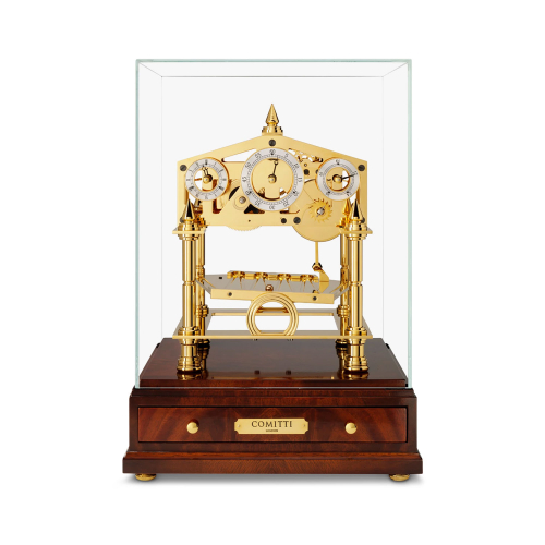 Comitti The Congreve Gold Tischuhr mit Glasgehäuse und massivem Mahagonisockel, britische Uhrmacherkunst.