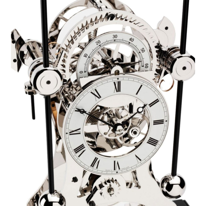 Zifferblatt der Comitti The Navigator Rhodium mit römischen Ziffern und offener Mechanik im klassischen Design.