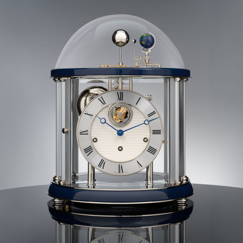 Hermle Tellurium Chrom Tourbillon 23070-V30352 Tischuhr Ambiente Blau